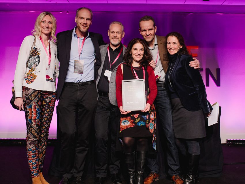 The team from SynerLeap was awarded for their work with Swedish startups. From the left: Camilla Kullborg, Head of Robotics & Automation, Peter Löfgren, Managing Director, Rolf Lindström, Communications Manager, Gaetana Sapienza, Head of Operations, Martin Olausson, Head of Business Development and Marie Wall, Deputy Director Startups at Ministry of Enterprise. Photo: Elias Ljungberg.